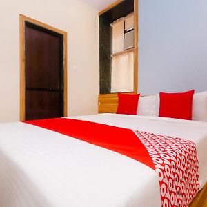Hotel Sun City Near Saifee Hospital And Hn Reliance